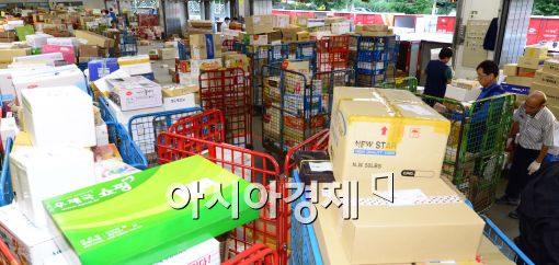 [포토]추석을 앞두고 택배 물량이....