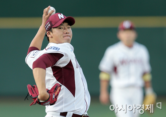 [포토] 오재영 역투 '동료를 믿고'