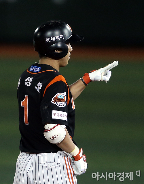 [포토] 장성호 '추격 적시타!'