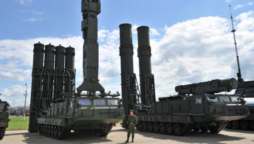 러시아가 시리아 판매 재개 속내를 내비친 지대공미사일 시스템 S-300