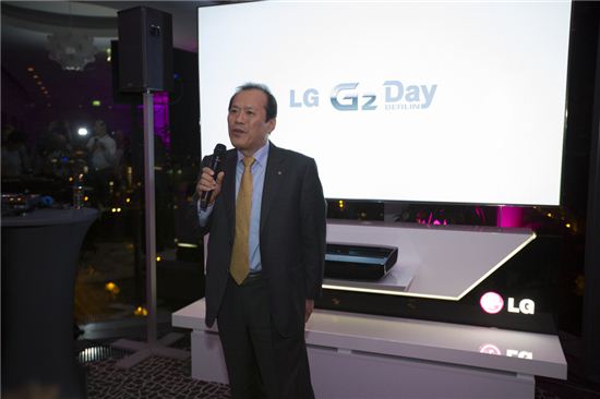 [포토]LG전자, 독일 베를린서 'LG G2' 발표…이달 출시