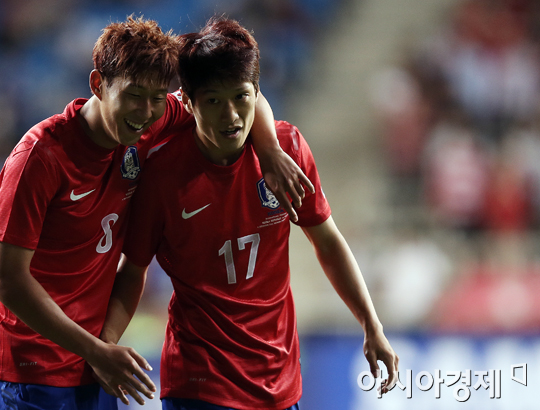 [포토] 이청용 'PK 얻어냈어~'