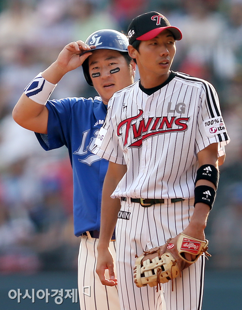 [포토] 선취타점 최형우 '내가 바로 4번타자야'