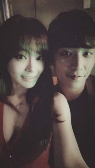 승리 서유리, 'SNL 코리아' 촬영 중 다정샷  "잘 어울리네"