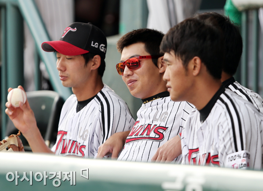 [포토] 이대형 '가을햇살이 더 따갑대요'