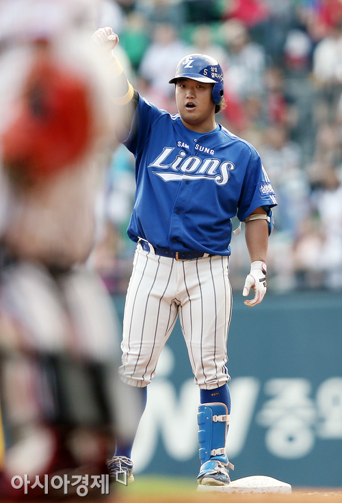 [포토] 박석민 2타점 적시타 '주먹 불끈~'