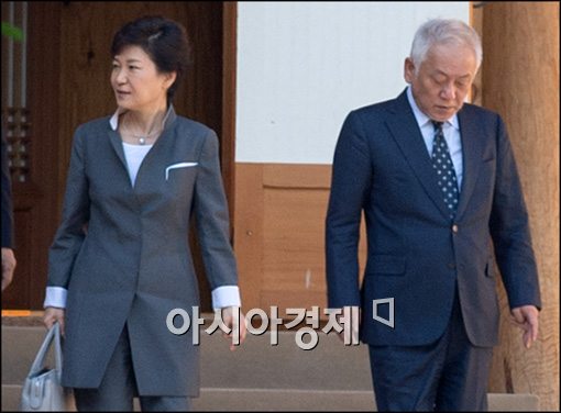 [포토]고개 돌린 박 대통령