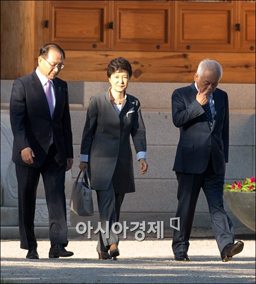 [포토]3자회담 마친 박 대통령과 여야 대표