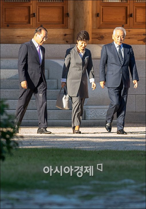 [포토]3자회담 마친 박 대통령과 여야 대표