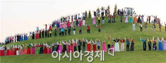 순천정원박람회, 보름달 처럼 풍성한 관람객 품어