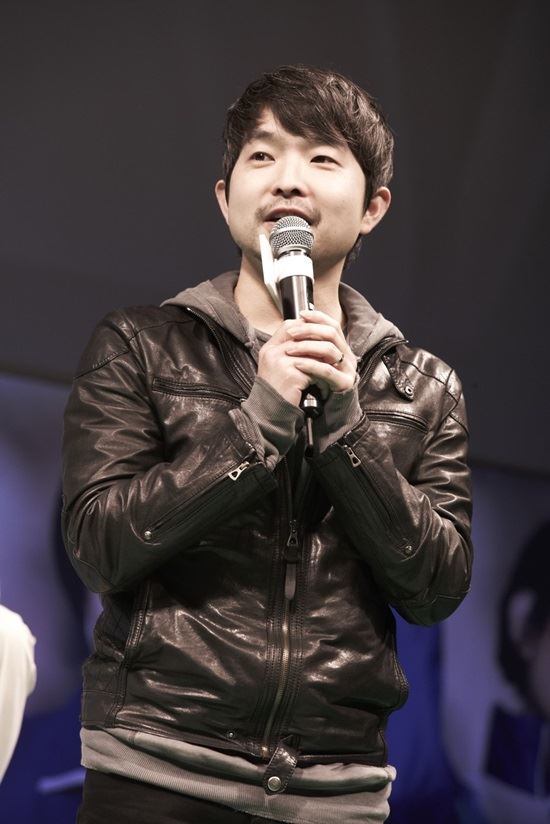 '코리아' 문현성 감독, 웹툰 원작 '다이어터' 연출 확정