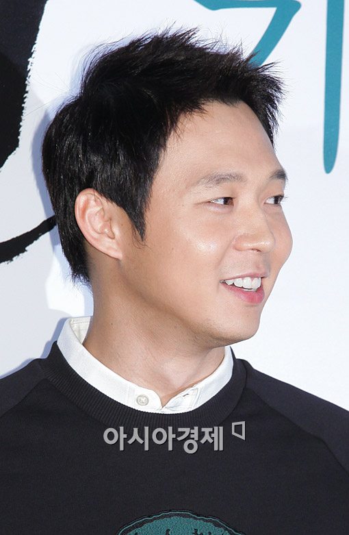 [포토]JYJ 유천, 영화 볼 생각에 '광대승천'