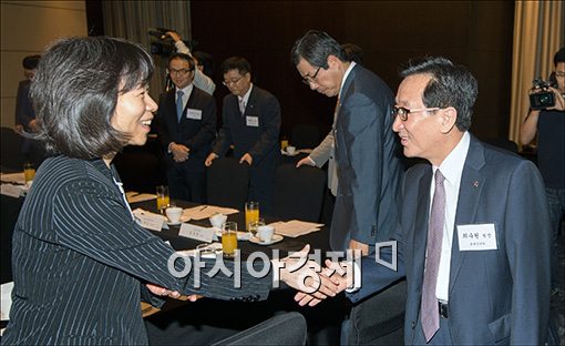 [포토]금융IT전문가 만나는 최수현 금감원장