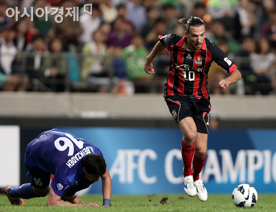 [포토] 데얀 '날 막을 수 없을걸'