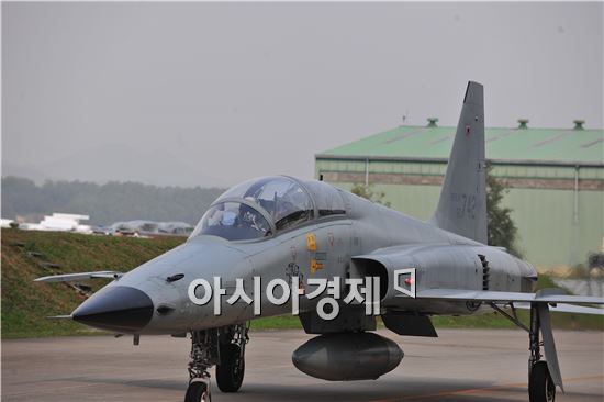 F-5E 전투기 1대 추락(종합)