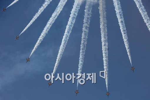 [포토]하늘을 수놓은 국군의 위용 