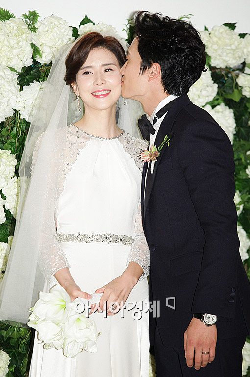 [포토]지성, 이보영 볼에 애정 담긴 키스~