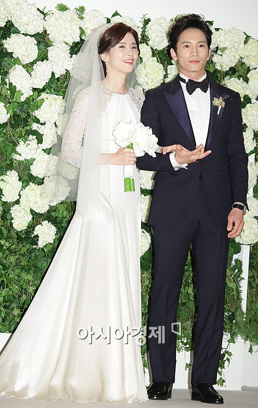 [포토]지성 이보영, 결혼 '너무 행복해요'