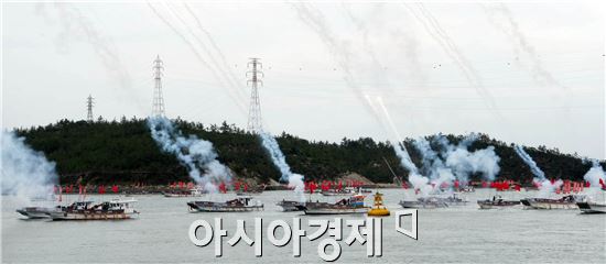 [포토]울돌목의 함성 "명량대첩" 싸움 재현