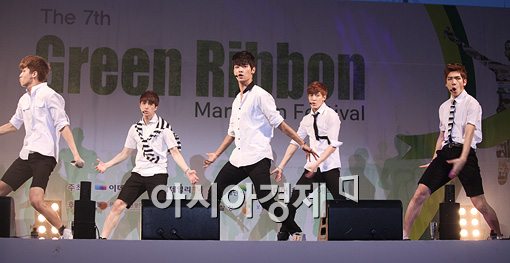 [포토]빅스, 미소년 외모에 '카리스마 매력 뽐내'