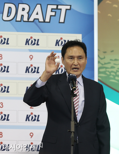 [포토] 안준호 경기이사 '전체 1순위는 창원 LG가!'