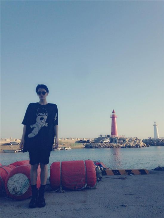 노민우, 등대 셀카 공개 '일상이 화보네'