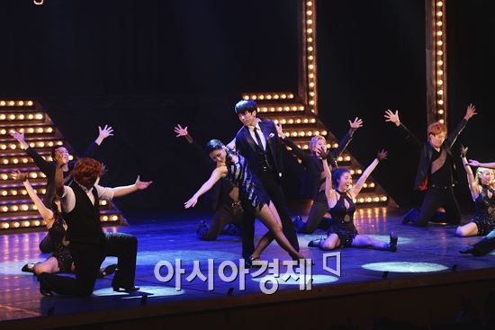 '러브 인 뉴욕' 휘, 뮤지컬 팬 '감성' 녹였다
