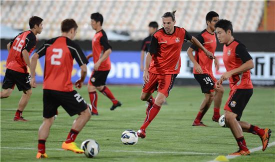 FC서울 "'원정팀 무덤'서 한국 축구 자존심 지킨다"