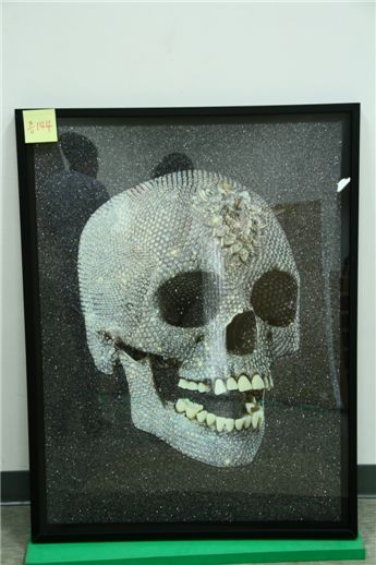 ▲데미언 허스트의 '신의 사랑을 위하여'