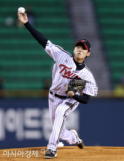 [포토] 역투하는 LG 임정우