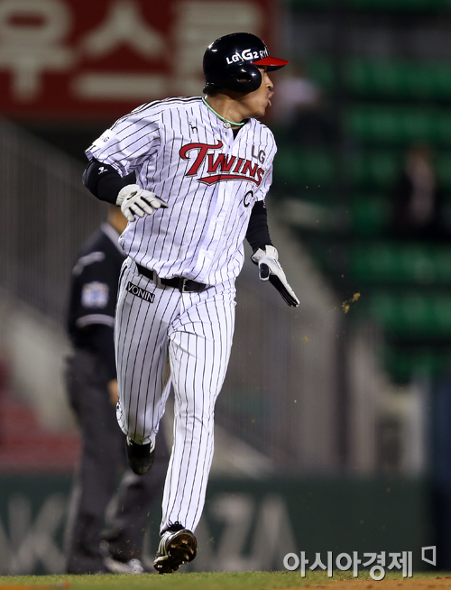 [포토] 이병규 '여유있게 홈으로~'