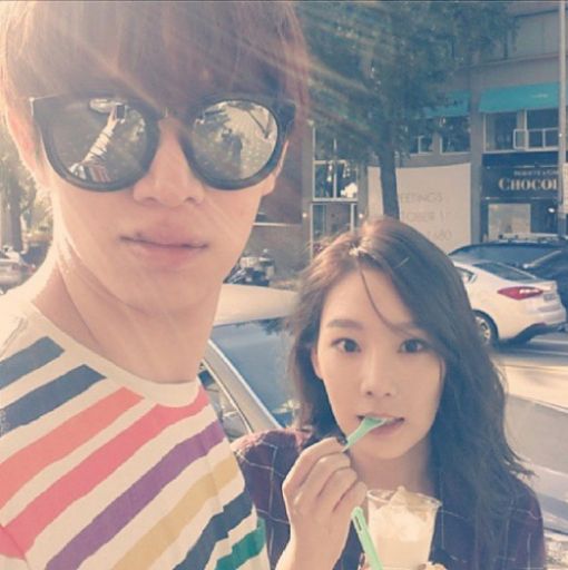 김희철, 태연과 친분 과시 '다정한 오누이 샷'