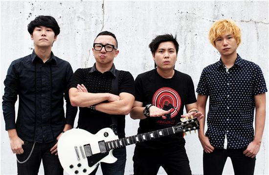 타카피, 4년만의 '단콘'… 데이브레이크-안녕바다 '지원사격'