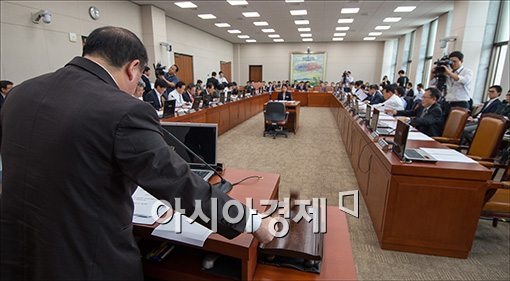 [포토]국회 산자위, 일명 '밀양법' 통과