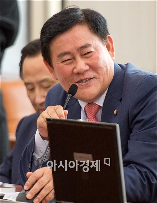 [포토]"산자위 첫 출석합니다"