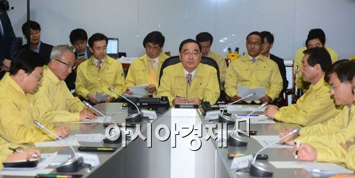 [포토]당부의 말 전하는 정홍원 총리 