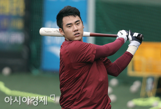 [포토] 문우람 '첫 가을야구 신나게 즐겨보렵니다'