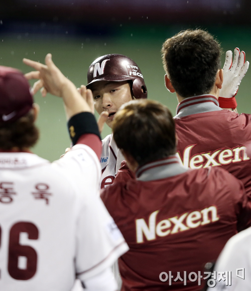 [포토] 박병호 '첫 타석부터 터졌다'