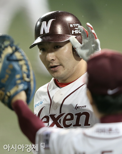 [포토] 솔로포 박병호 '가을야구도 문제없어'