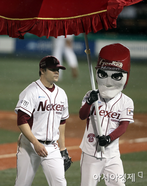 [포토] 턱돌이 '나이트 귀한 몸이니까'