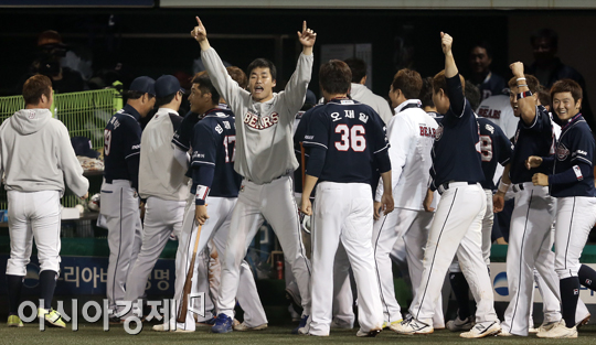 [포토] 홍상삼 '정수빈 최고야'