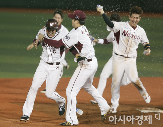 [포토] 이택근 '내가 종결자'