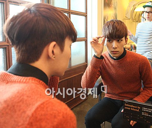 [포토]채진, 앞머리가 자꾸 신경쓰여~(스타24시)