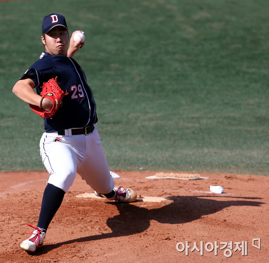 [포토] 유희관 '느림의 미학으로'