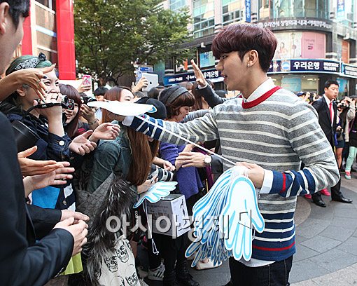 [포토]마이네임 인수, '팬들과 함께하는 헌혈캠페인'(스타24시)