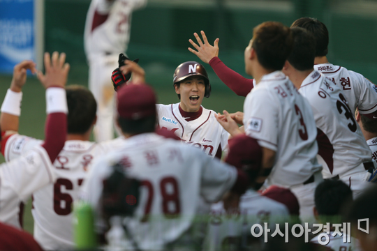 [포토] 유재신 '야구는 9회말부터!'