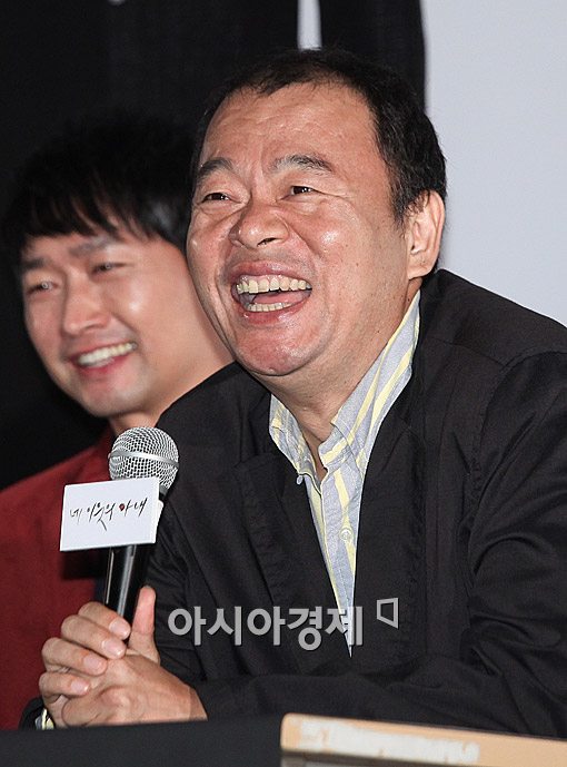 [포토]이태곤 PD, "'네 이웃의 아내' 기대하세요"