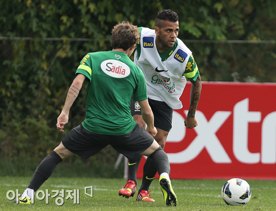 [포토] 다니엘 알베스 '난 한국 왔었지'