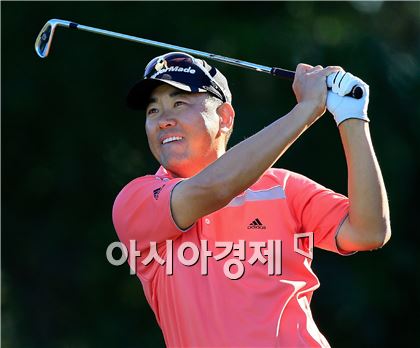 위창수, 4위 "출발 좋아~"