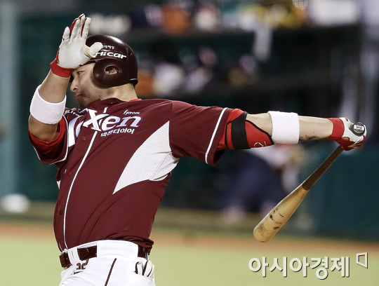 박병호, '결승 투런포'…넥센, 두산 꺾고 선두 수성